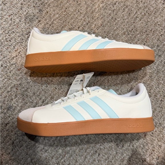 NIB Adidas VL Court Base - Picture 2 of 6